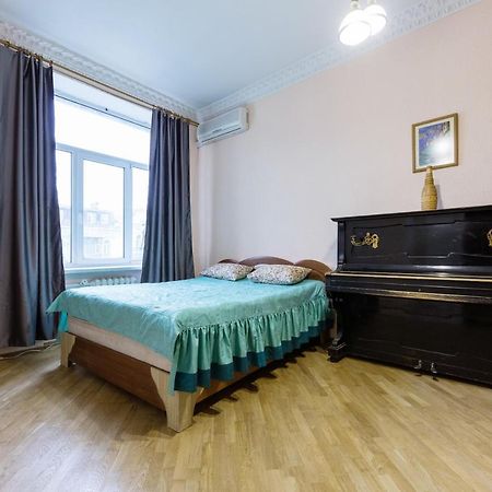 Apartment With Lovely View Kiev Esterno foto